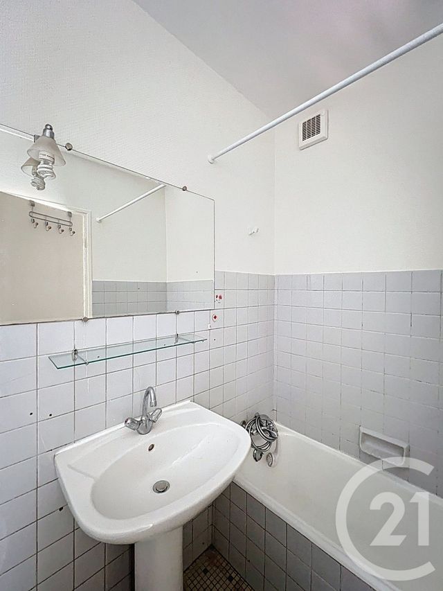 Appartement F3 à louer - 3 pièces - 60.0 m2 - AUCH - 32 - MIDI-PYRENEES - Century 21 Pr Immo